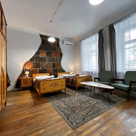 Apartments Pushkin Street Yerevan Exterior foto
