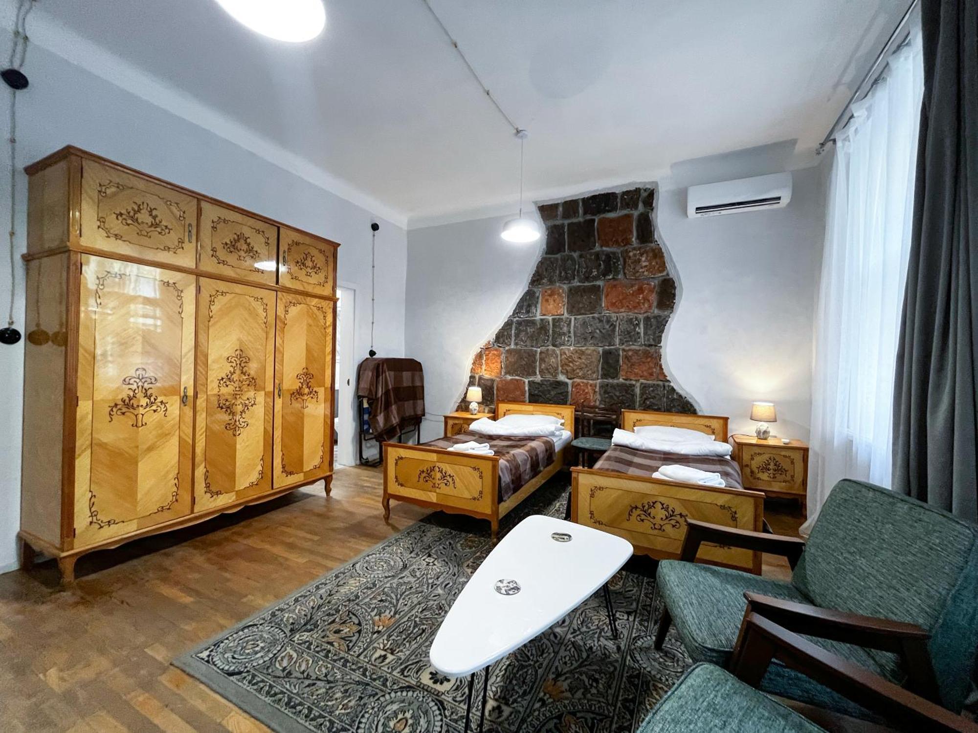 Apartments Pushkin Street Yerevan Exterior foto